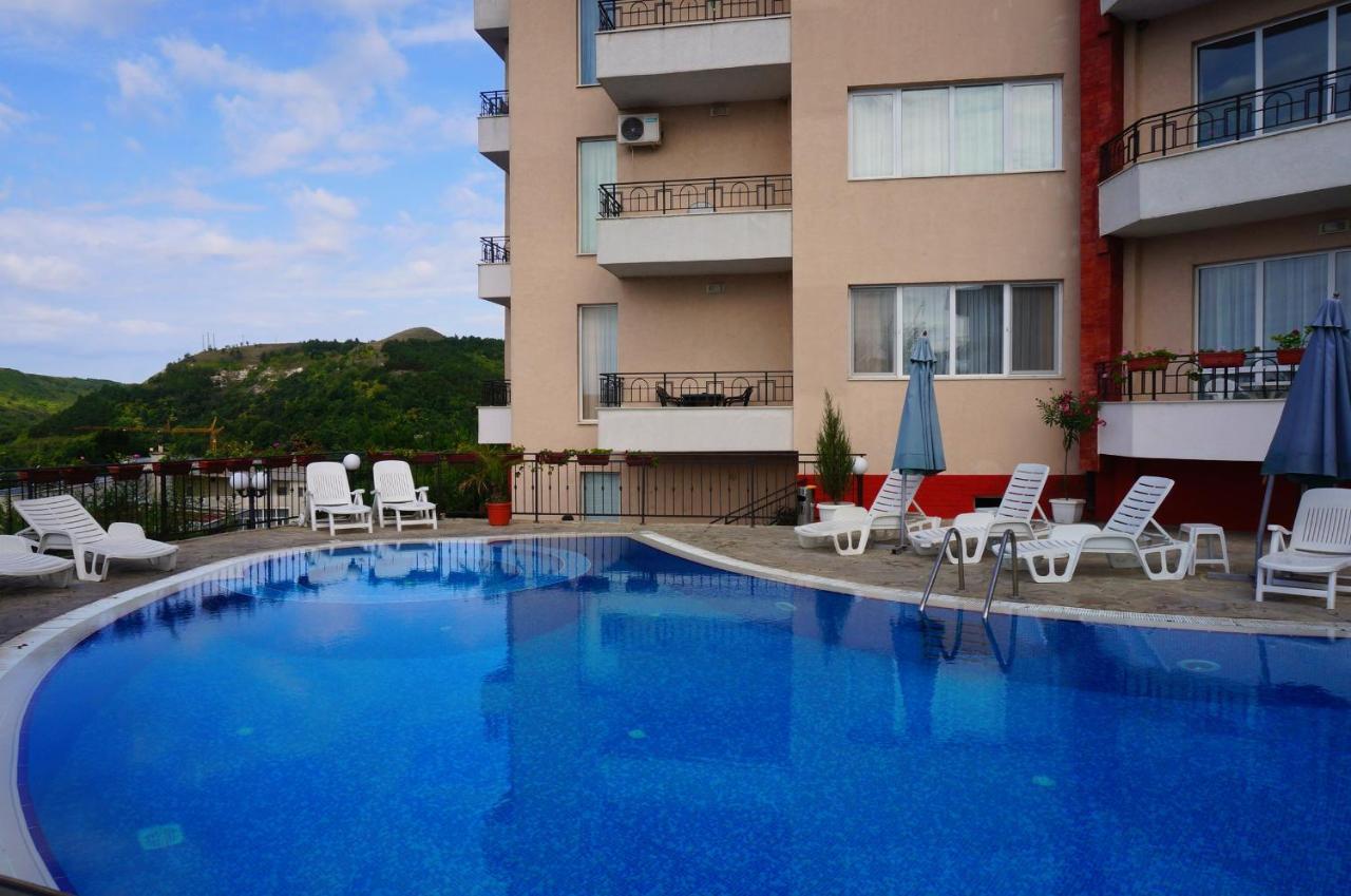Апартаменти Свети Георги - Saint George Apartments Kavarna Exterior photo