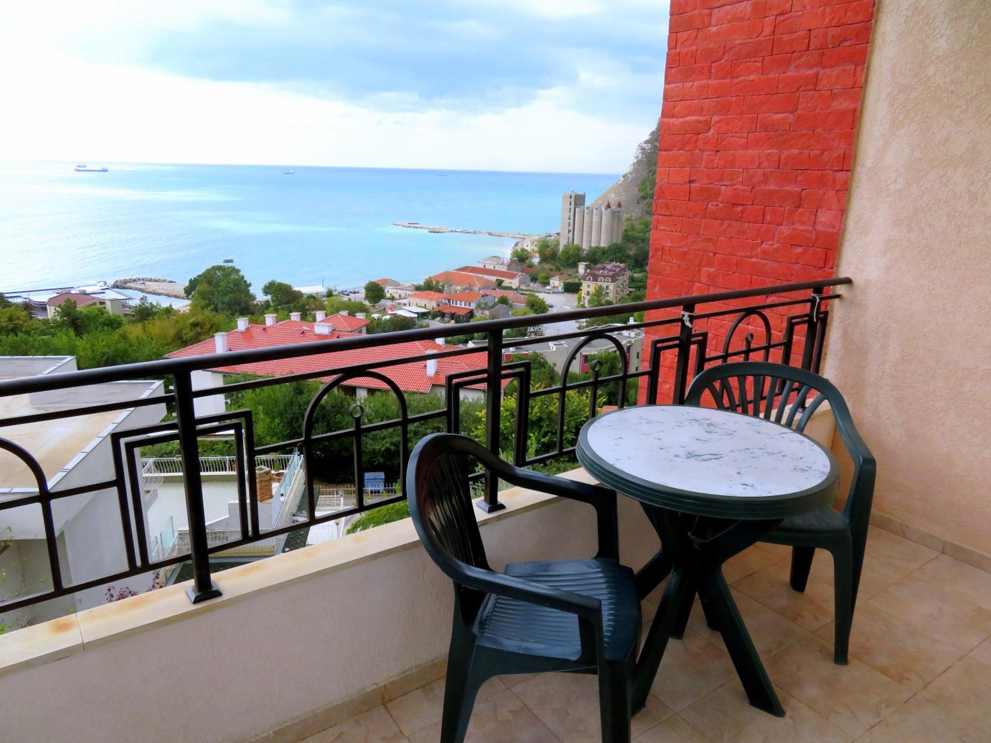 Апартаменти Свети Георги - Saint George Apartments Kavarna Room photo