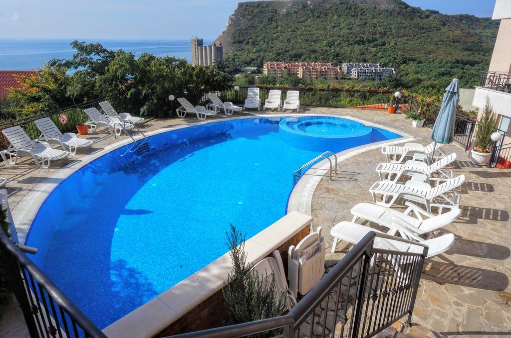 Апартаменти Свети Георги - Saint George Apartments Kavarna Exterior photo