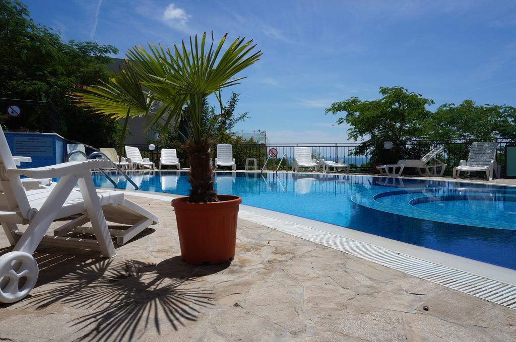 Апартаменти Свети Георги - Saint George Apartments Kavarna Exterior photo