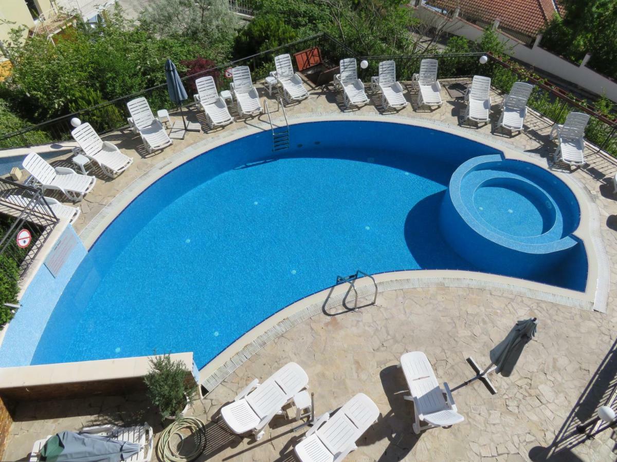 Апартаменти Свети Георги - Saint George Apartments Kavarna Exterior photo